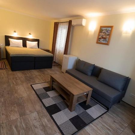 Taverna & Rooms Sutivan Esterno foto