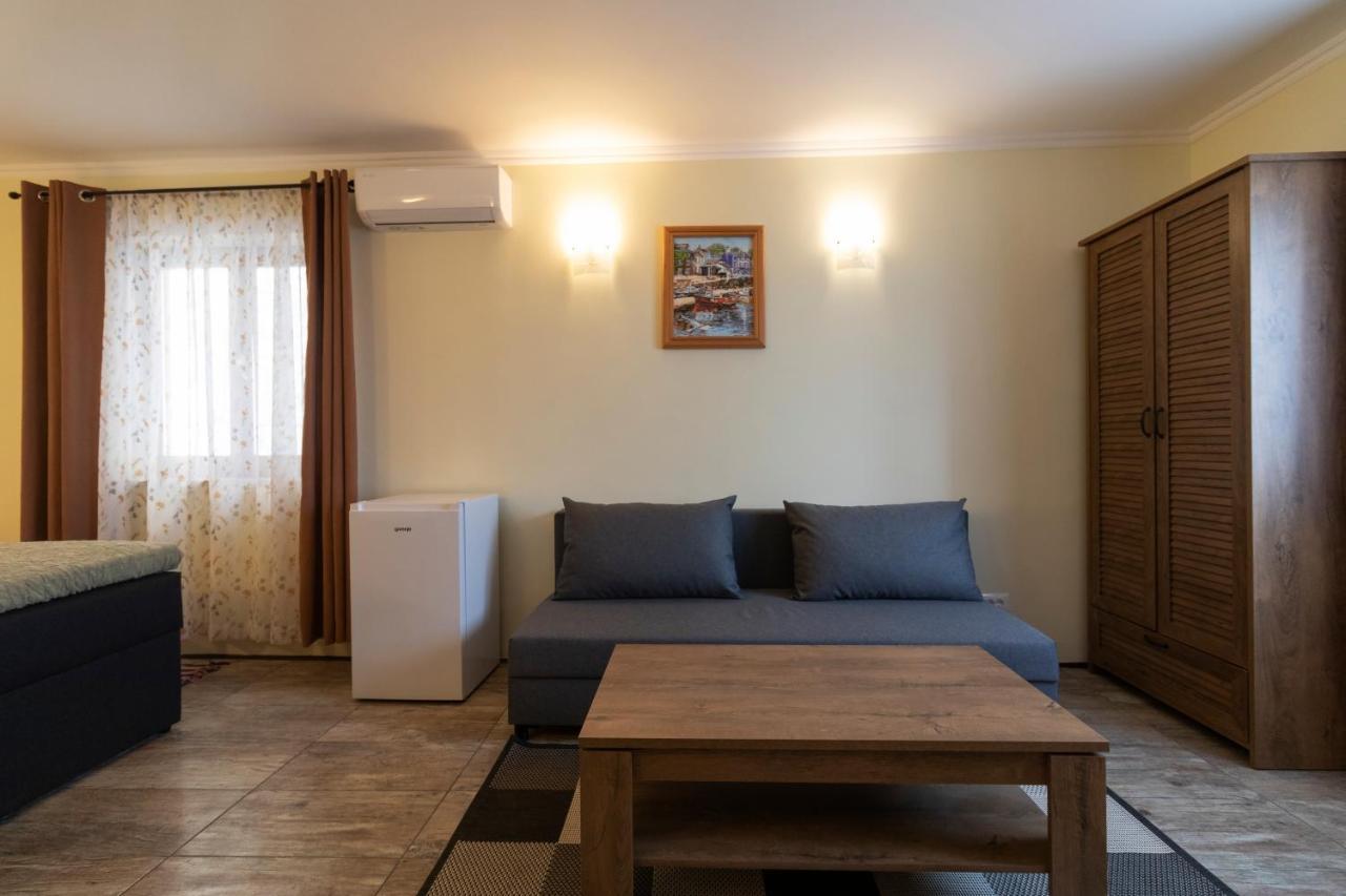 Taverna & Rooms Sutivan Esterno foto