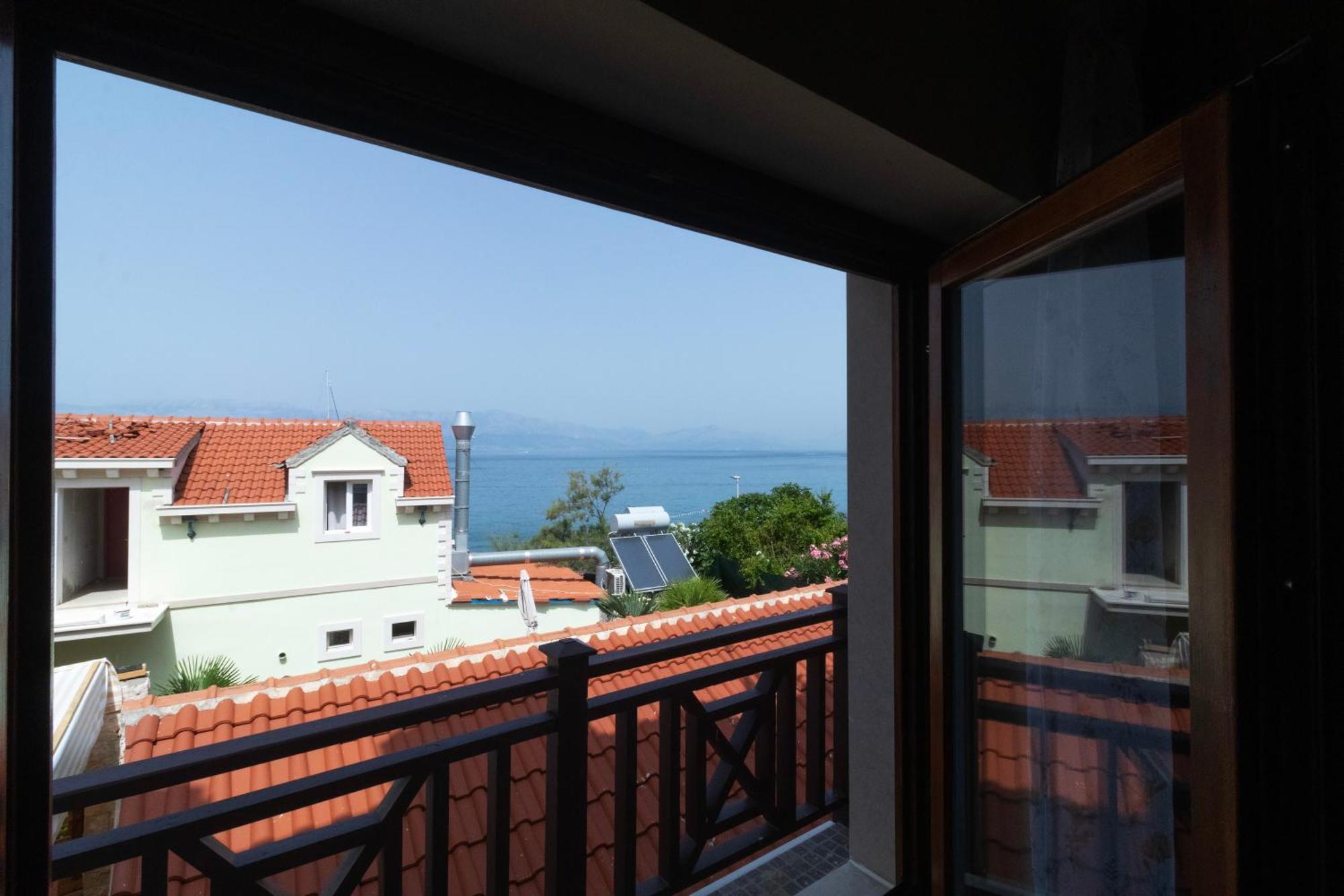 Taverna & Rooms Sutivan Esterno foto