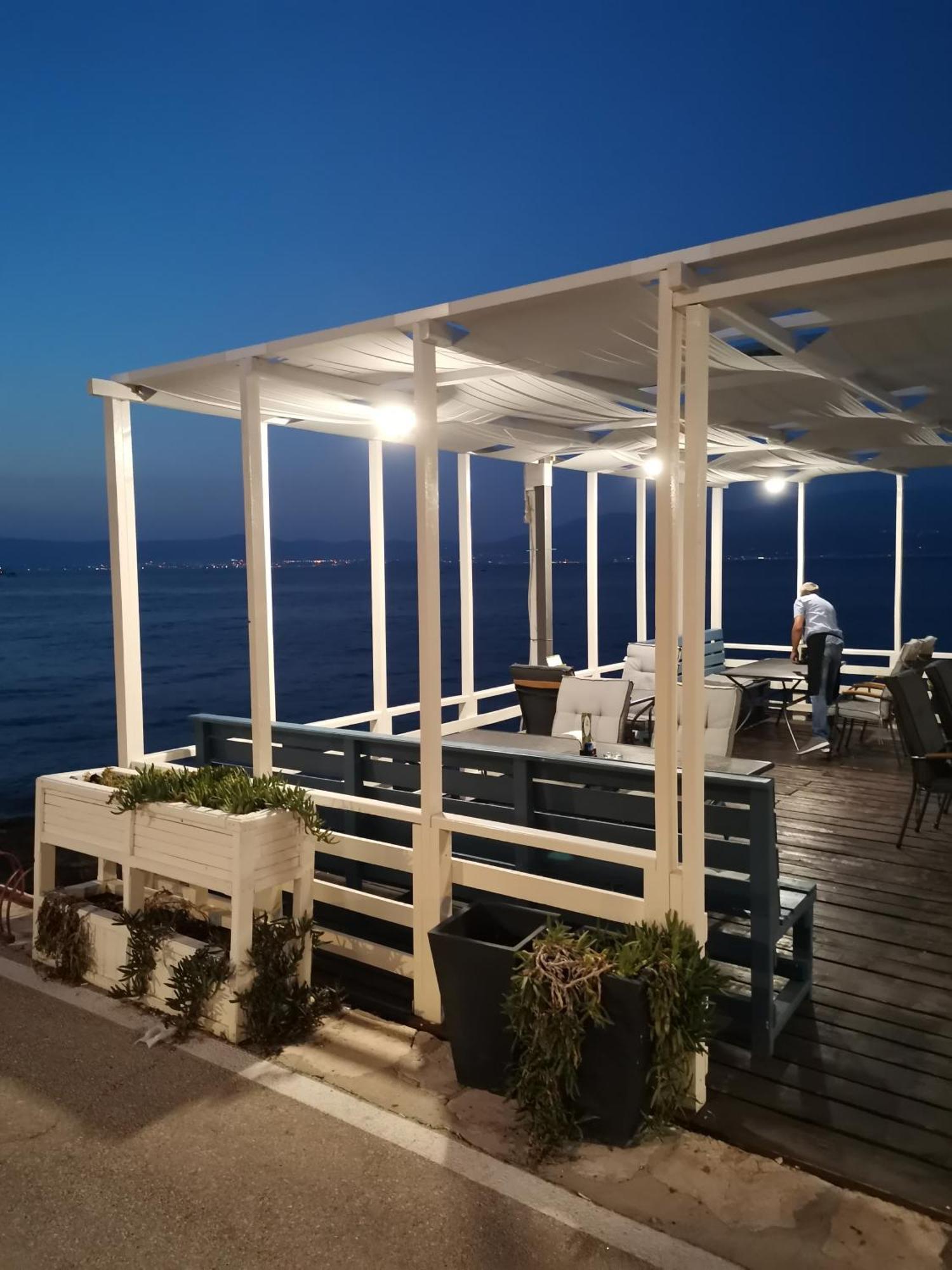 Taverna & Rooms Sutivan Esterno foto